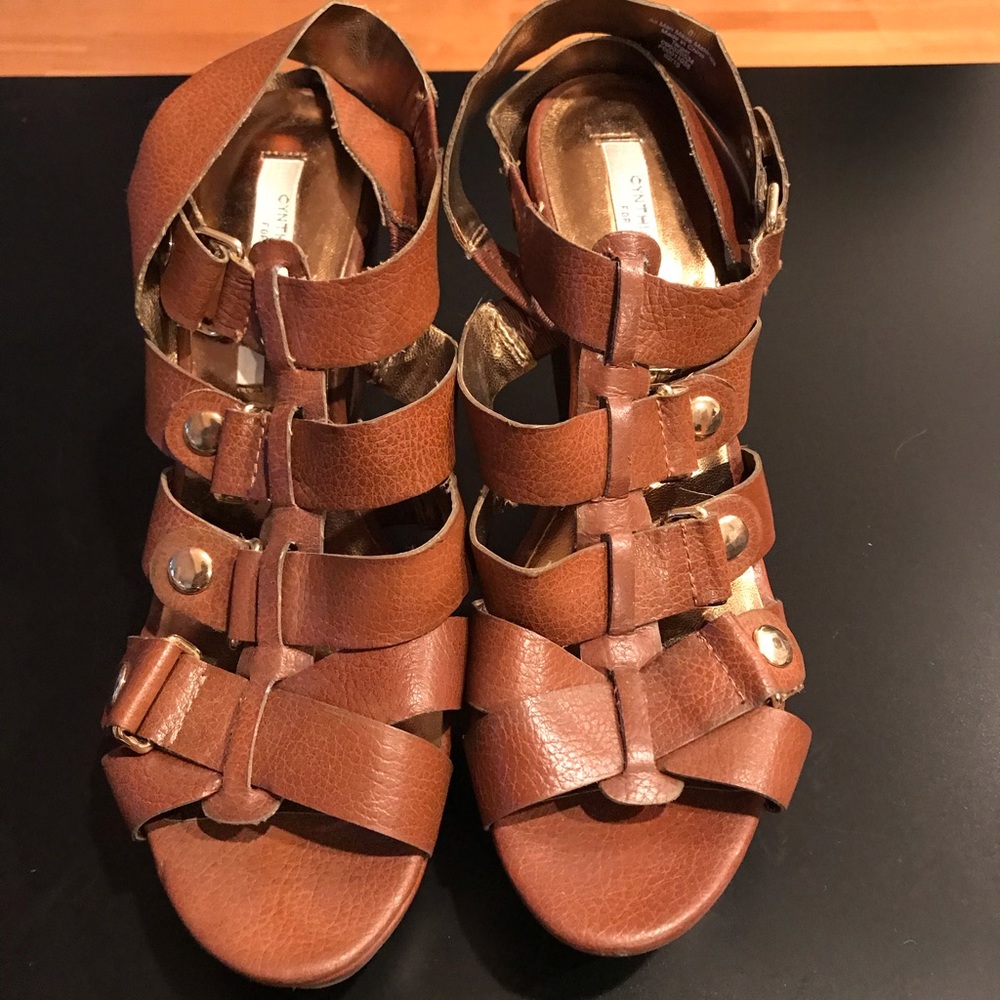 Brown w/Brass accent Wedges